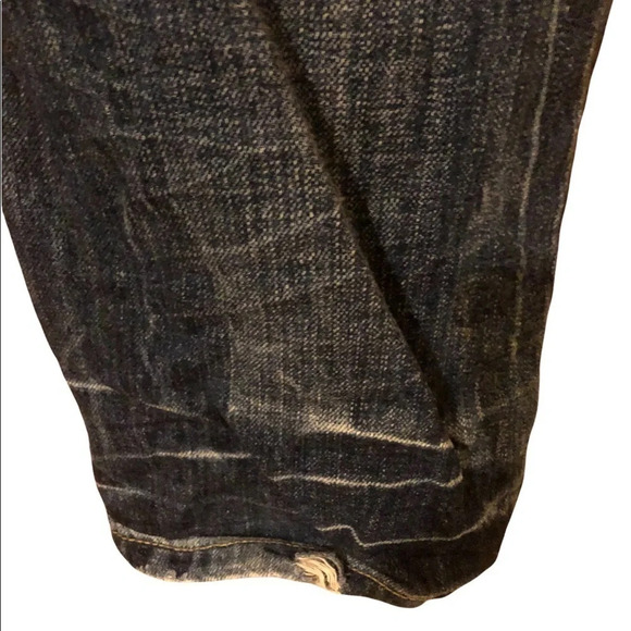 Distressed slim fit tapered jean - Picture 6 of 9